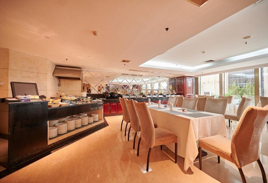 Foshan Jinlai Holiday Hotel Exterior foto